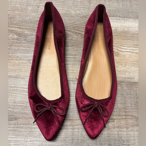 Banana Republic Factory Burgundy Velvet Ballet Flats - Picture 1 of 5